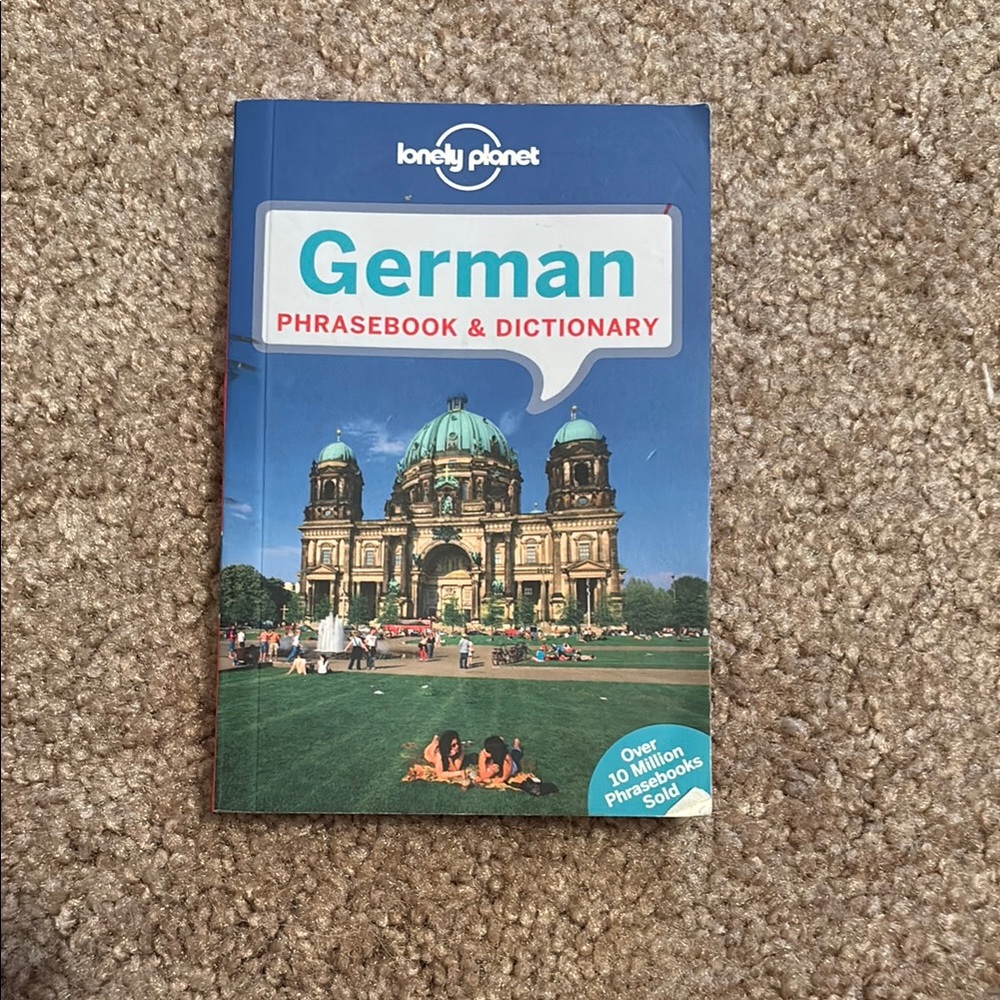 Lonely Planet German Phrasebook & Dictionary